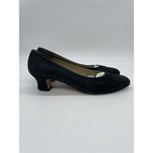 Salvatore Ferragamo 8 AA Black Kitten Heel Classic Pump Shoe Designer Career